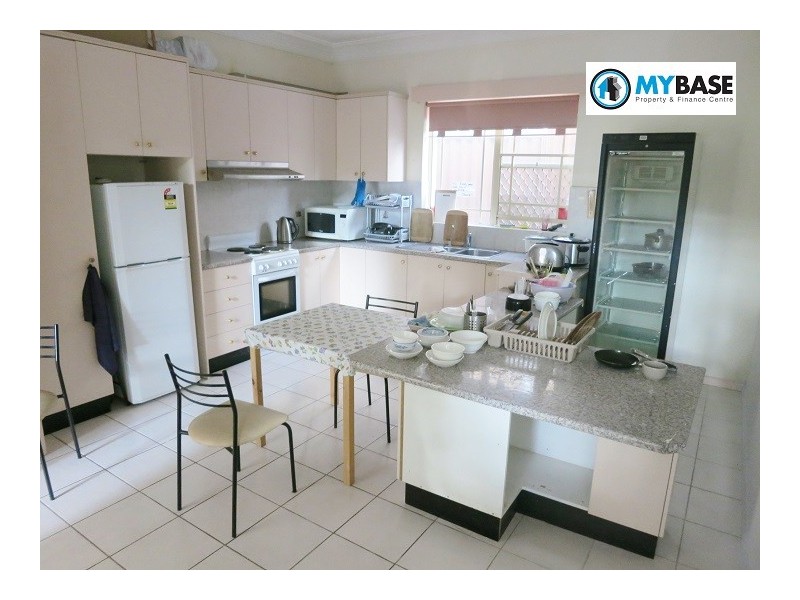 Room5/213 Woniora Road, Blakehurst NSW 2221