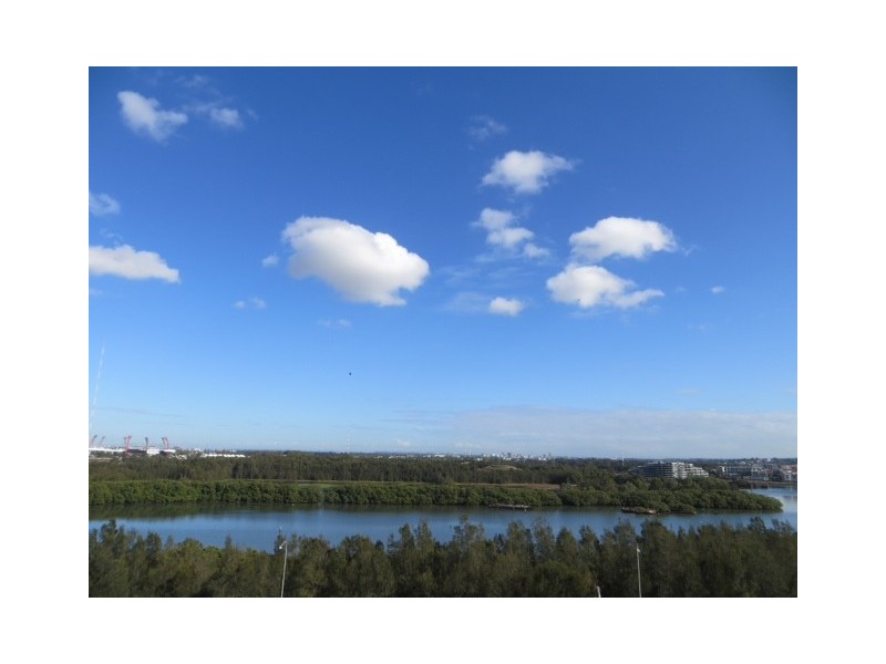 8 Wentworth Drive, Liberty Grove NSW 2138