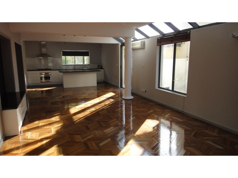 At Salisbury Street, Penshurst NSW 2222