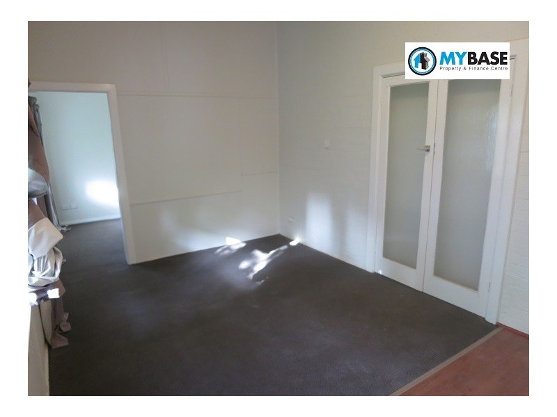 2/25 Nielsen Avenue, Carlton NSW 2218