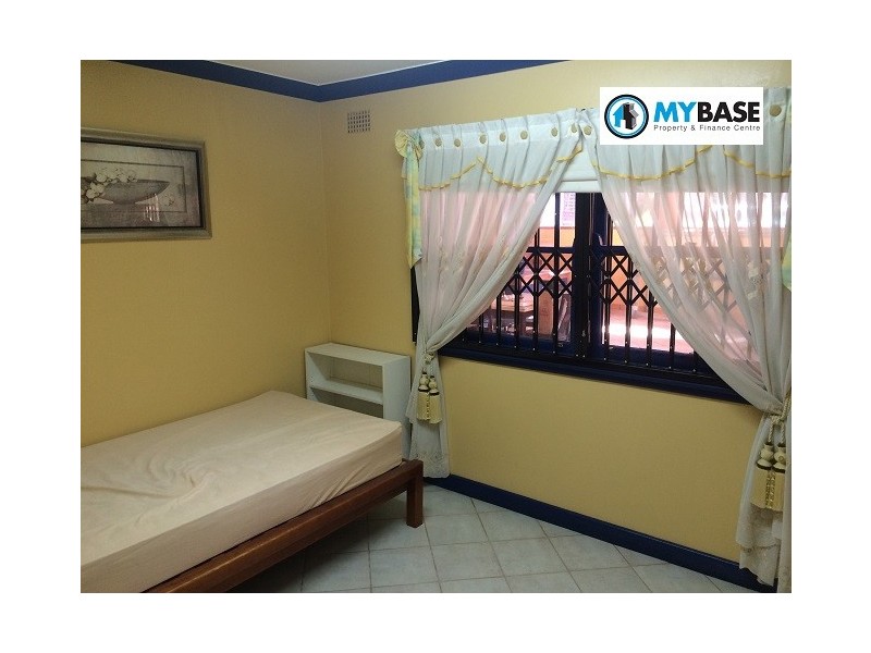 At Inala Avenue, Kyle Bay NSW 2221