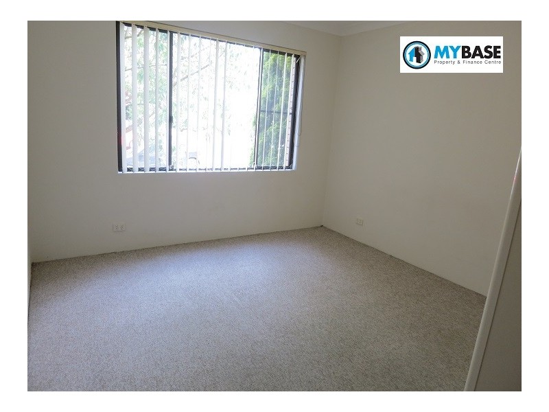 2/8 Hillcrest Avenue, Hurstville NSW 2220