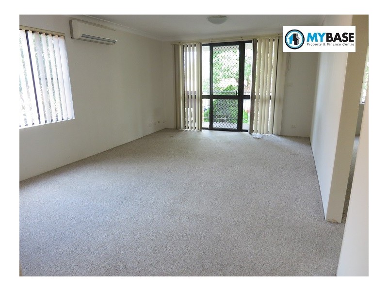 2/8 Hillcrest Avenue, Hurstville NSW 2220