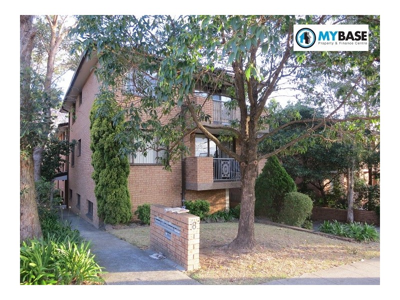 2/8 Hillcrest Avenue, Hurstville NSW 2220