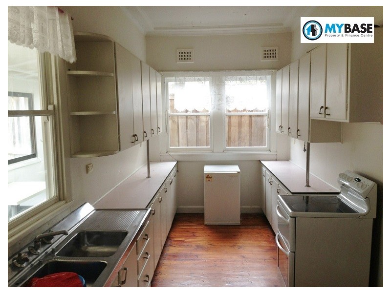 1/17 Carrington Street, Penshurst NSW 2222