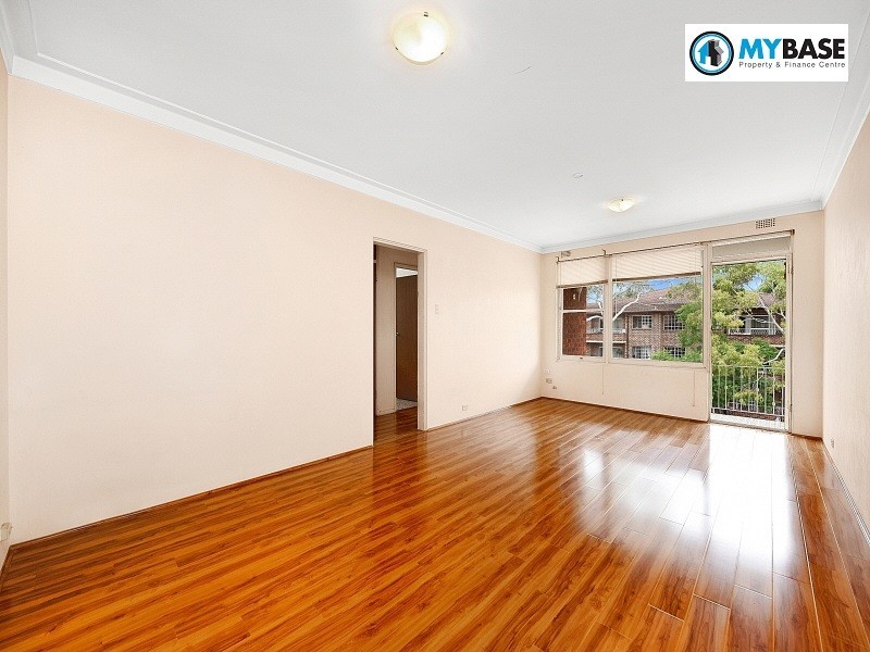 7/25 Hampton Court Road, Carlton NSW 2218