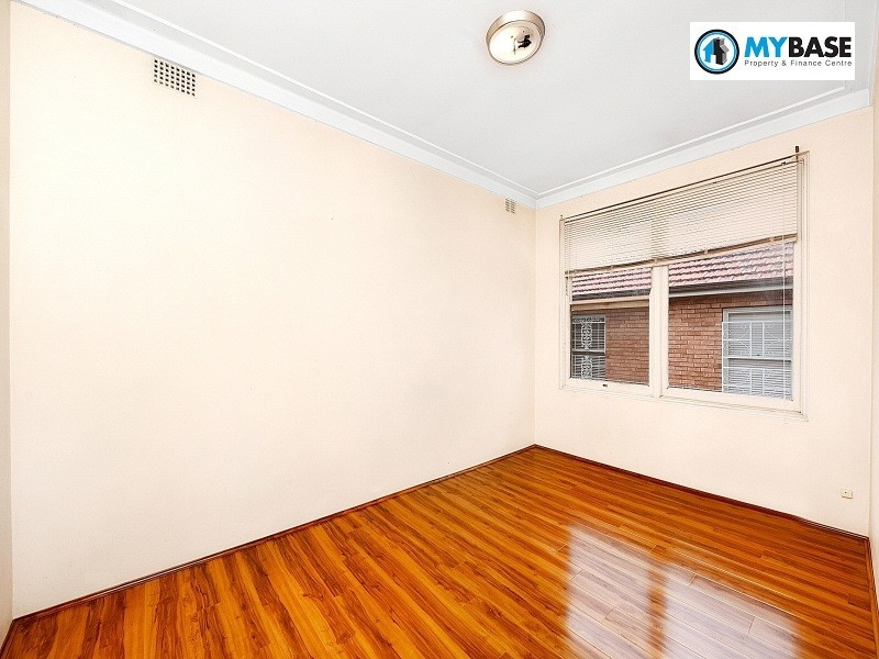 7/25 Hampton Court Road, Carlton NSW 2218