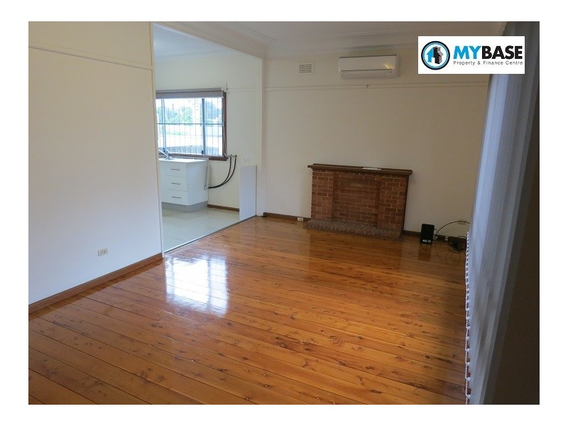 29 Fullerton Crescent, Riverwood NSW 2210