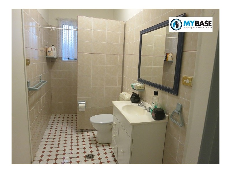 Rooms at 213 Woniora Road, Blakehurst NSW 2221