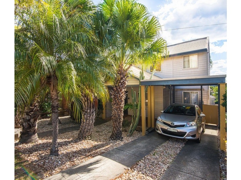 62 Bungalow Road, Peakhurst NSW 2210