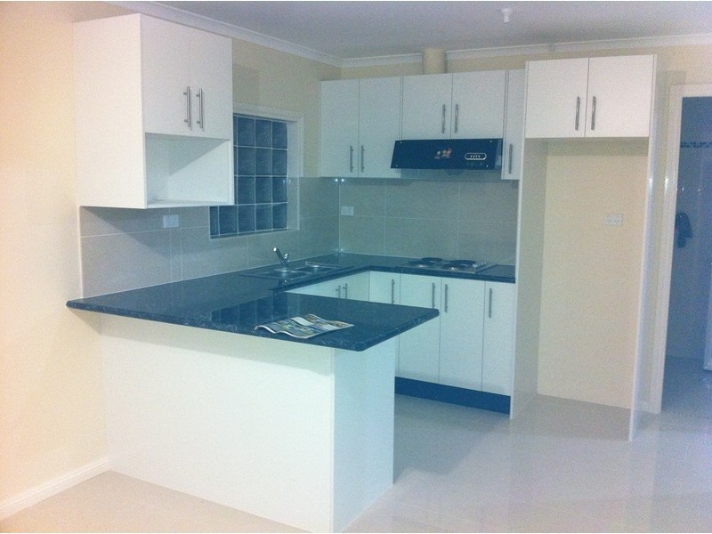 2/17 Carrington Street, Penshurst NSW 2222