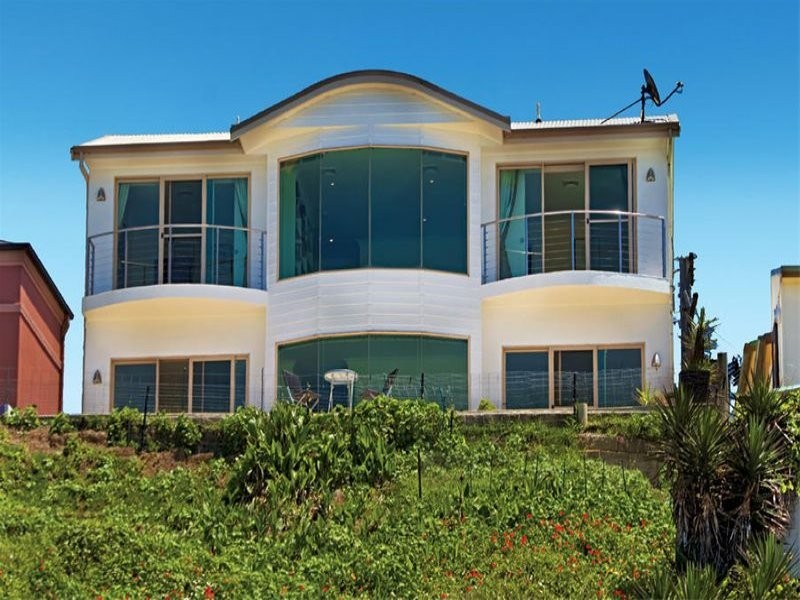 3A Cliff Parade, Thirroul NSW 2515