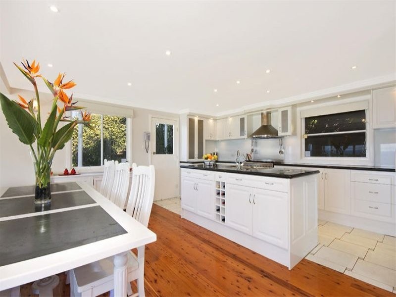 6 Haig Street, Wombarra NSW 2515