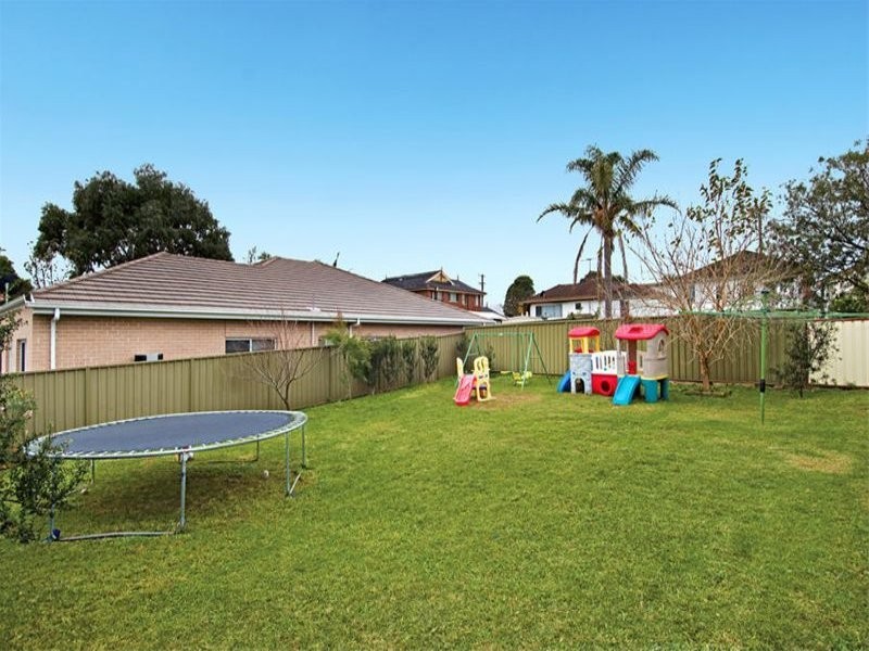 2 Olga Street, Helensburgh NSW 2508