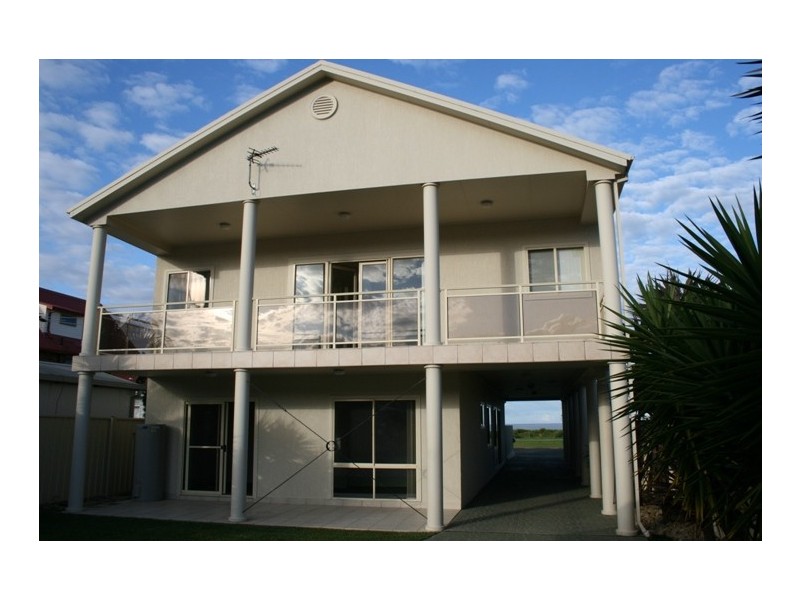 20 Beach Road, Woonona NSW 2517