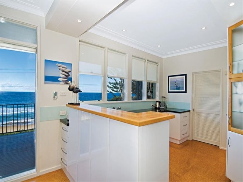 62 Lawrence Hargrave Drive, Austinmer NSW 2515