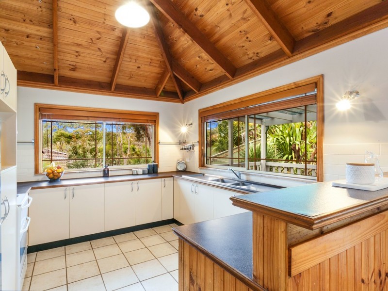 32 The Crescent, Helensburgh NSW 2508