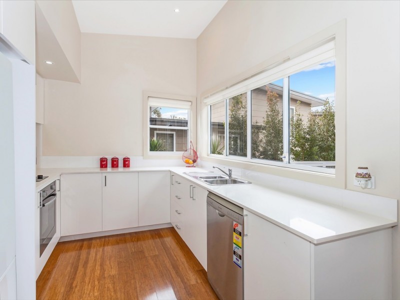 6/43 Laurina Avenue, Helensburgh NSW 2508