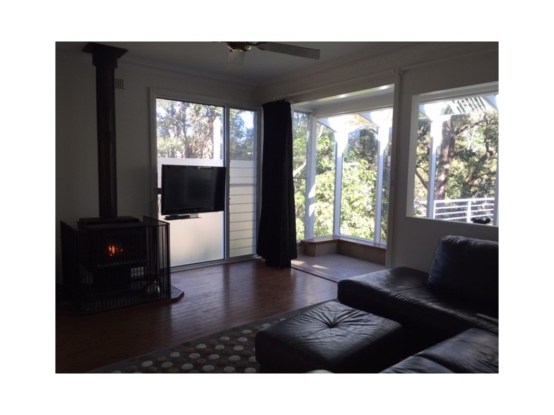 13 Lower Coast Road, Stanwell Park NSW 2508