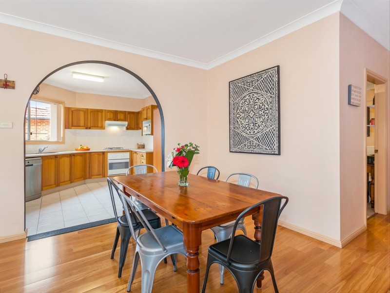 205a Oak Road, Kirrawee NSW 2232