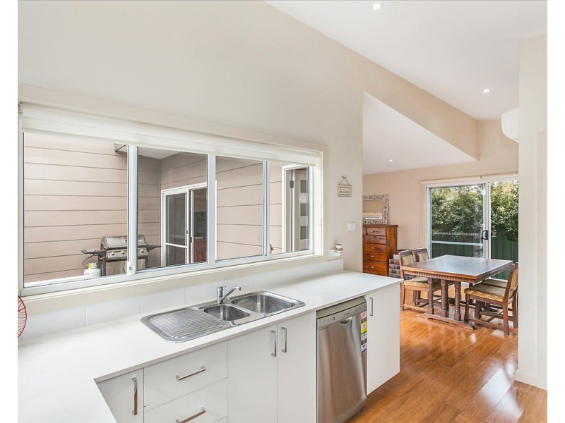 6/43 Laurina Avenue, Helensburgh NSW 2508