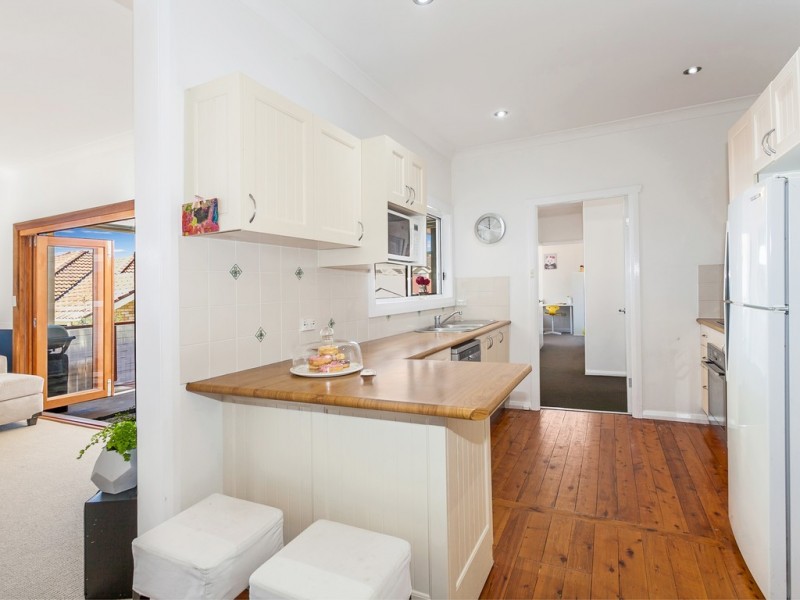 1/18a Hay Street, Helensburgh NSW 2508