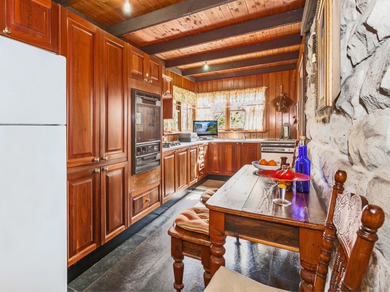 30 Parkes Street, Helensburgh NSW 2508