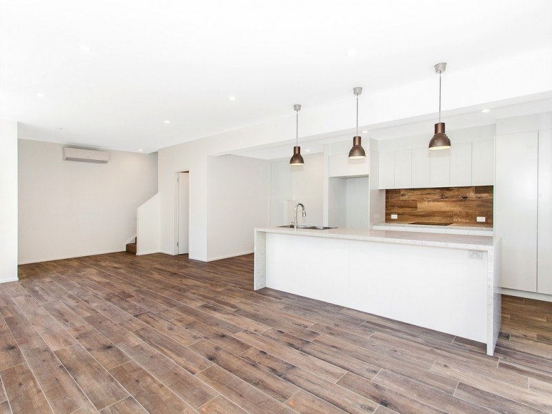 2a Railway Crescent, Stanwell Park NSW 2508