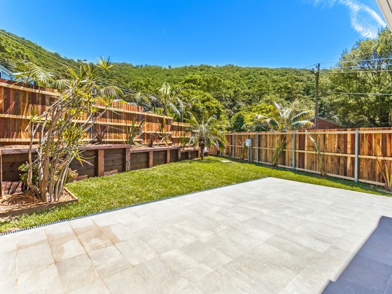 2a Railway Crescent, Stanwell Park NSW 2508