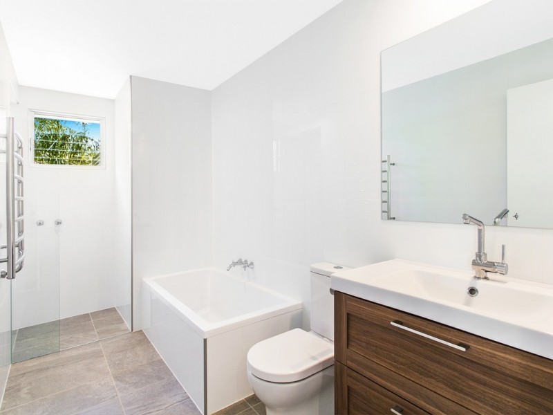 2a Railway Crescent, Stanwell Park NSW 2508