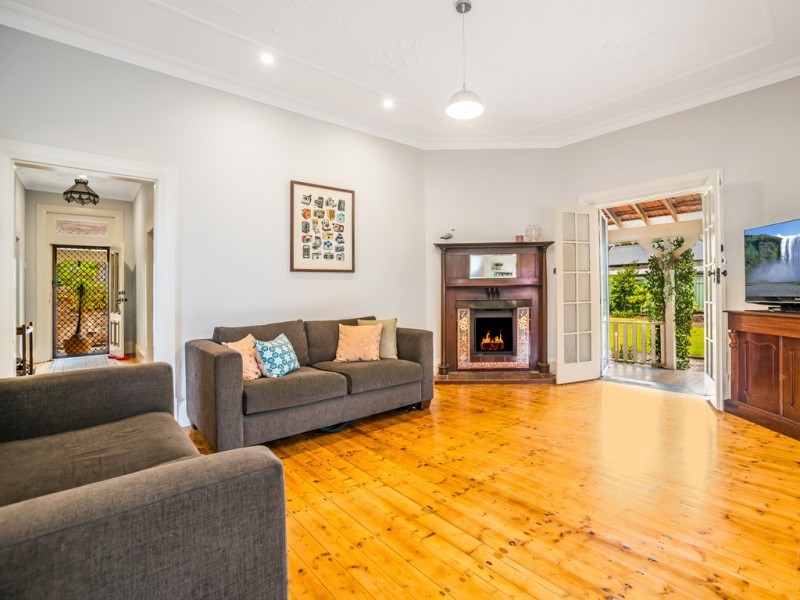 57-59 Redman Ave, Thirroul NSW 2515
