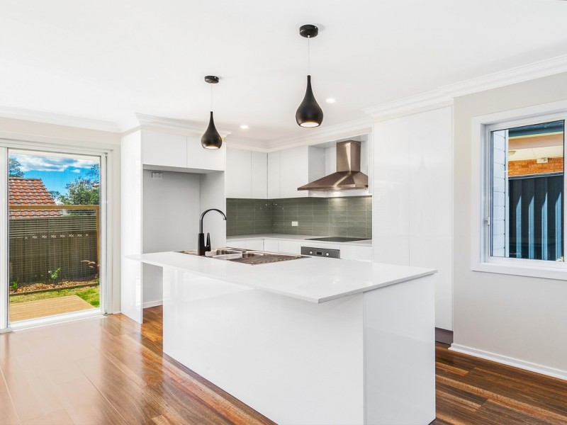 2/15 Boomerang Street, Helensburgh NSW 2508