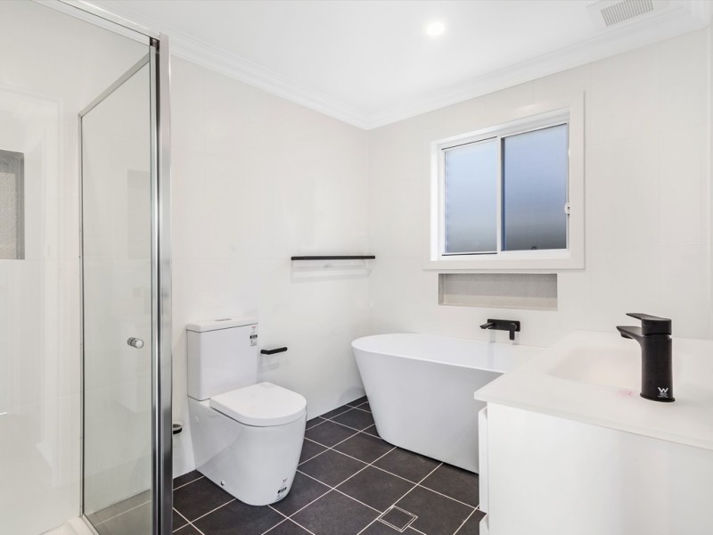 2/15 Boomerang Street, Helensburgh NSW 2508