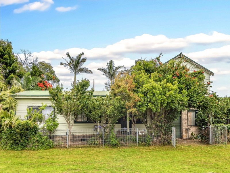 34 Stuart Street, Helensburgh NSW 2508