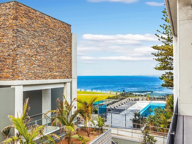 Cnr Headlands Ave and Yuruga St, Austinmer NSW 2515