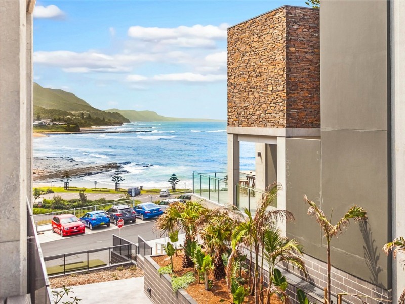 Cnr Headlands Ave and Yuruga St, Austinmer NSW 2515