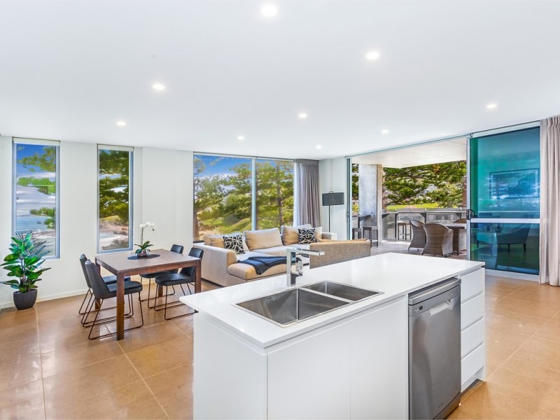 Cnr Headlands Ave and Yuruga St, Austinmer NSW 2515