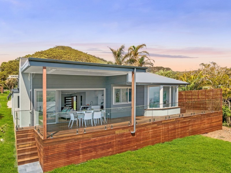 50 Lower Coast Rd, Stanwell Park NSW 2508