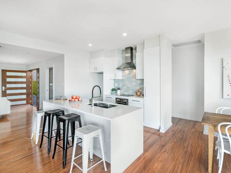 50 Lower Coast Rd, Stanwell Park NSW 2508