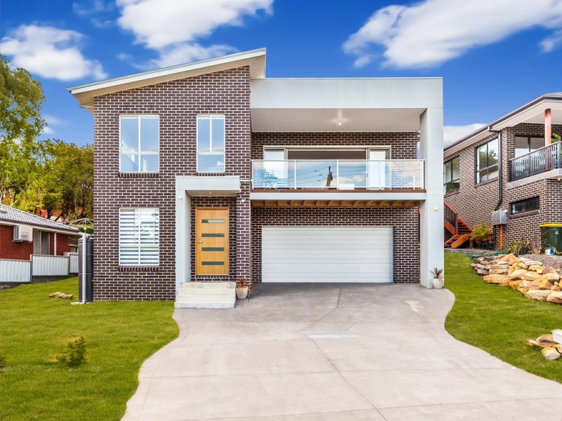 6 The Crescent, Helensburgh NSW 2508