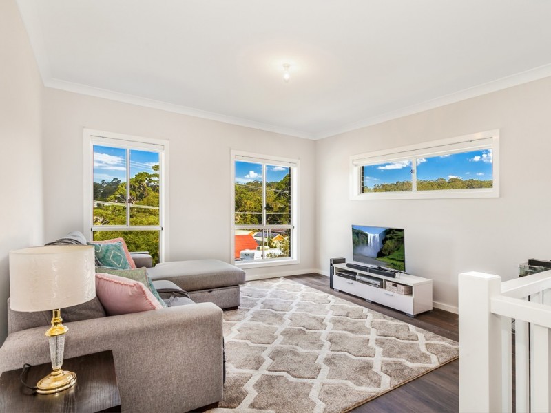 6 The Crescent, Helensburgh NSW 2508
