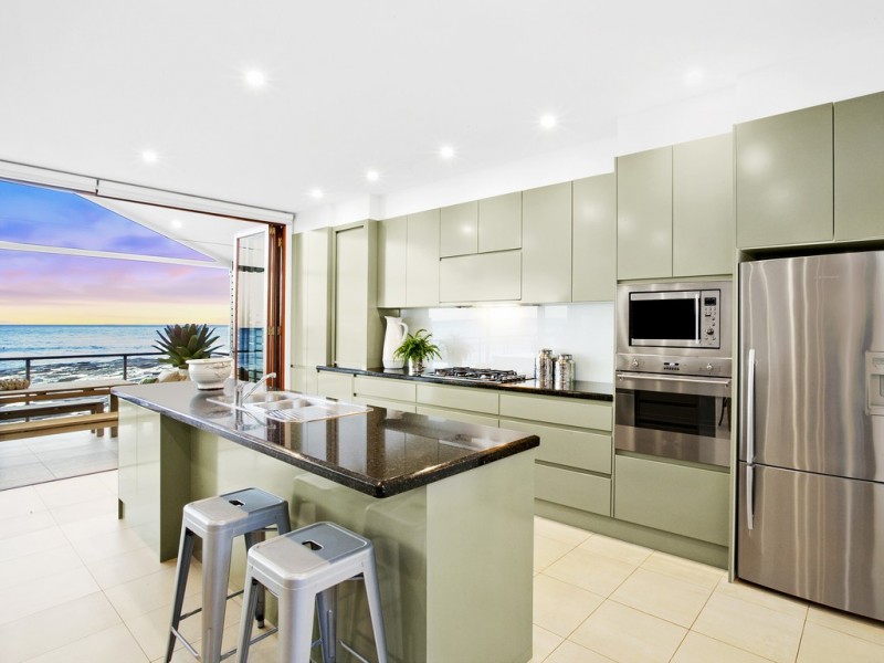 10 Hyde Street, Coledale NSW 2515