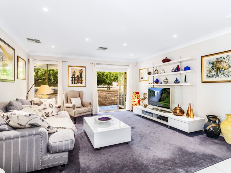 84 Walker Street, Helensburgh NSW 2508