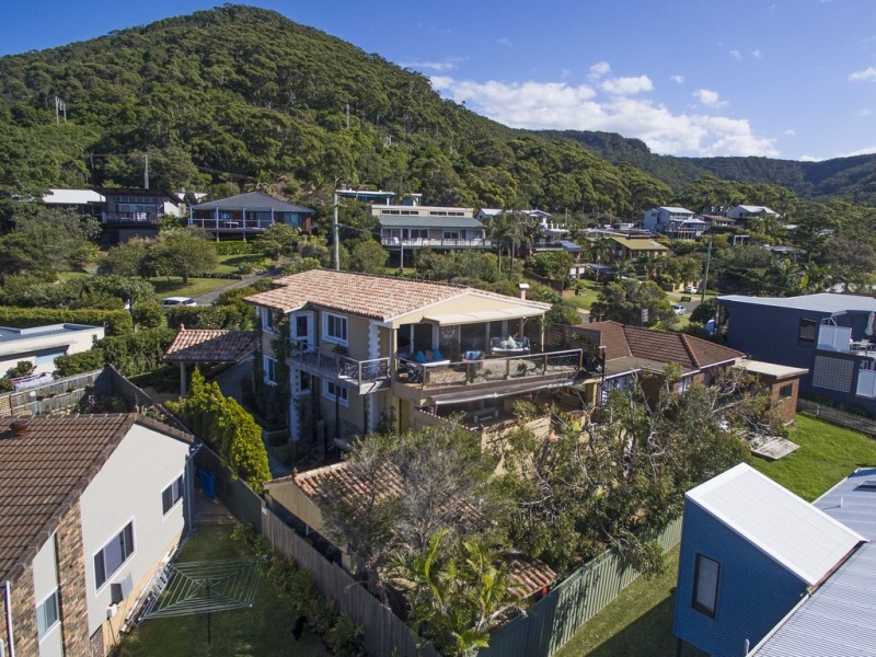 37A Murrawal Road, Stanwell Park NSW 2508