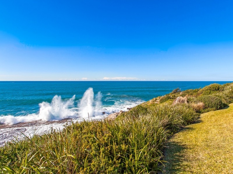 619 Lawrence Hargrave Drive, Wombarra NSW 2515