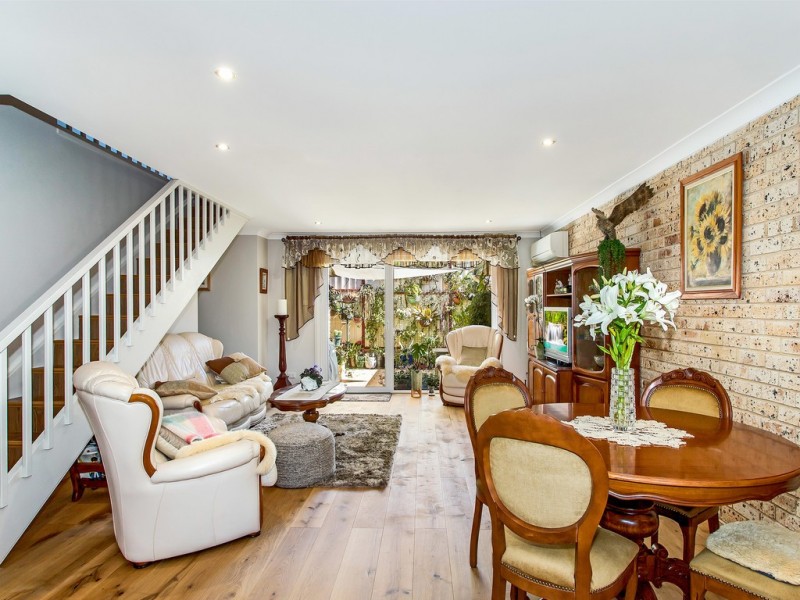 2/11 Boomerang Street, Helensburgh NSW 2508