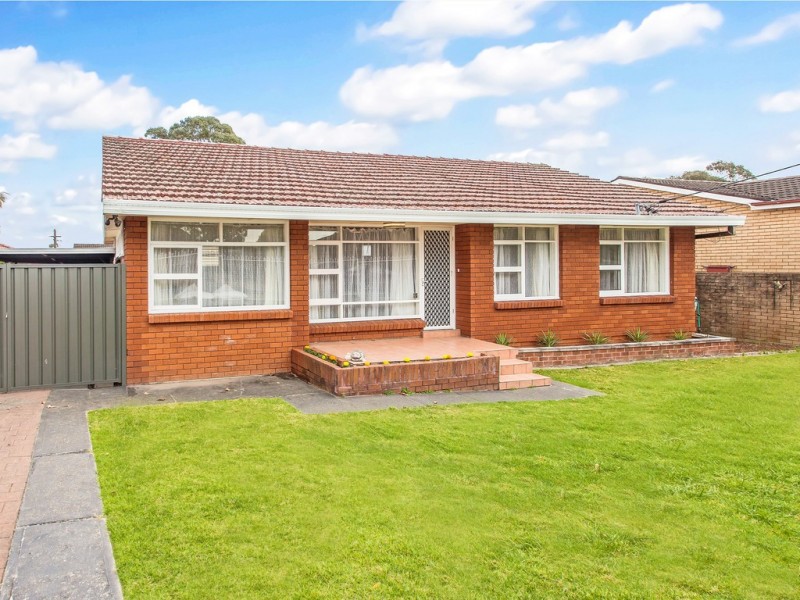 23 Tinakill Avenue, Engadine NSW 2233