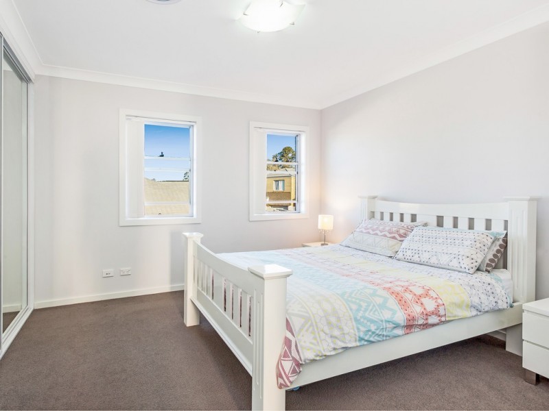 23/15 Park Ave, Helensburgh NSW 2508