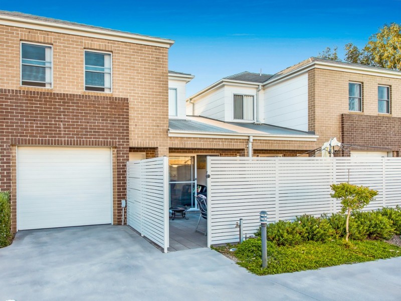 23/15 Park Ave, Helensburgh NSW 2508