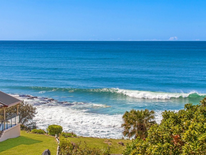 10 Reef Ave, Wombarra NSW 2515